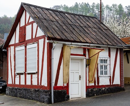 Amdorf,_Fachwerkhaus_Am_Heubach_1